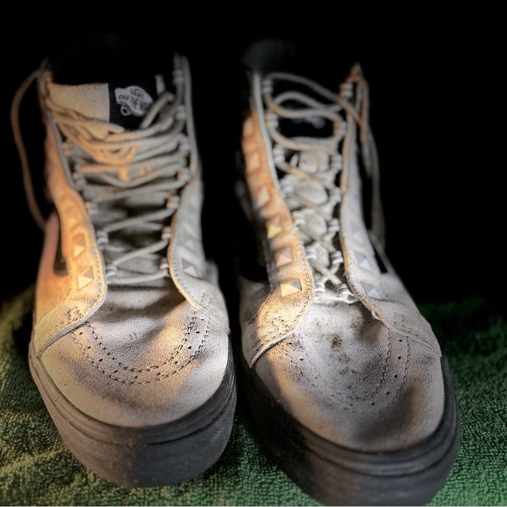 Vans men’s 10 high top studded sneakers
